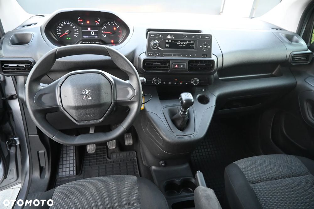 Peugeot Rifter - 14