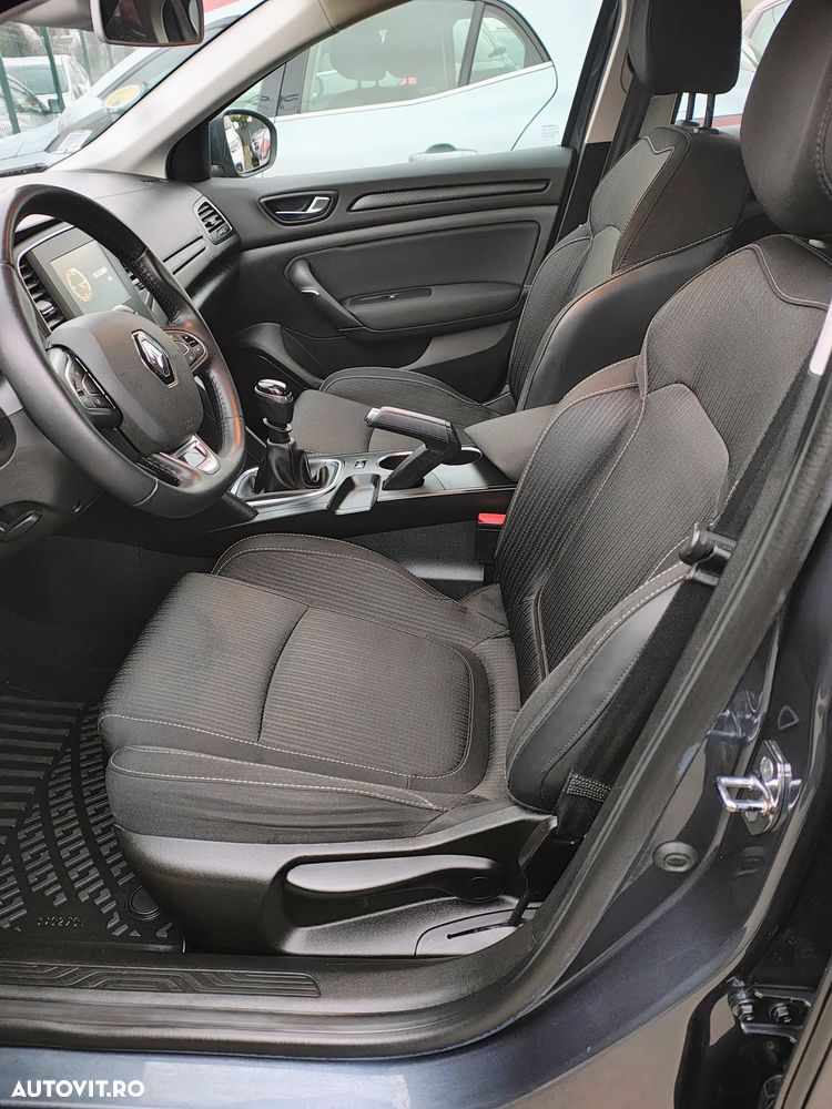 Renault Megane BLUE dCi 115 BUSINESS EDITION - 9
