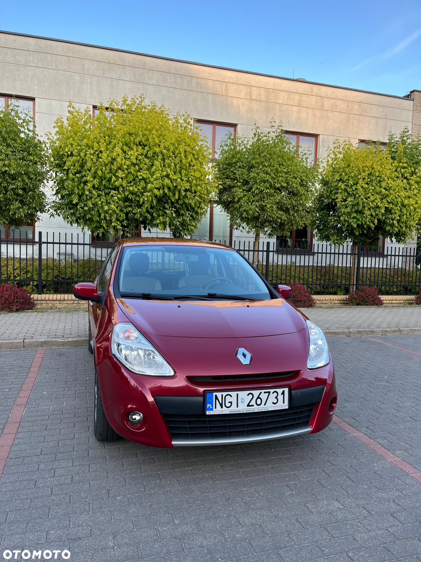 Renault Clio 1.2 16V Authentique - 4