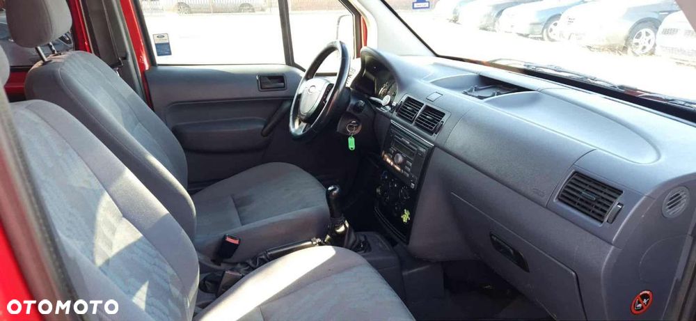 Ford Tourneo Connect - 8