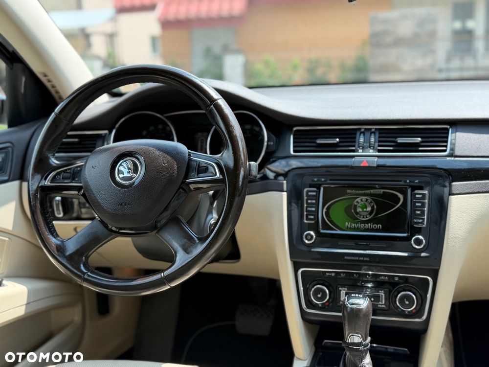 Skoda Superb 2.0 TDI 4x4 L&K DSG - 18