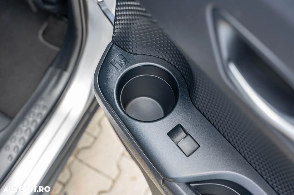 Toyota C-HR Business-Edition - 18