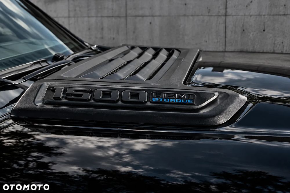 RAM 1500 5.7 eTorque Crew Cab Shortbed Limited Black - 2