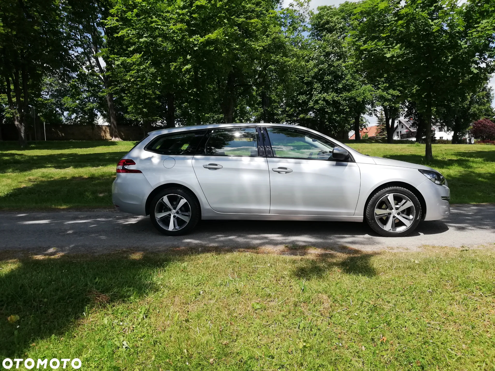 Peugeot 308 SW BlueHDi 100 Stop & Start Access - 11