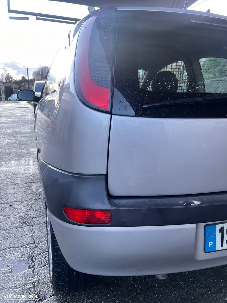 Opel Corsa 1.7 DTi 16V Sport - 3