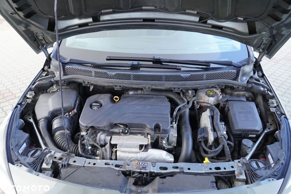 Opel Astra 1.4 Turbo Start/Stop Automatik Ultimate - 29