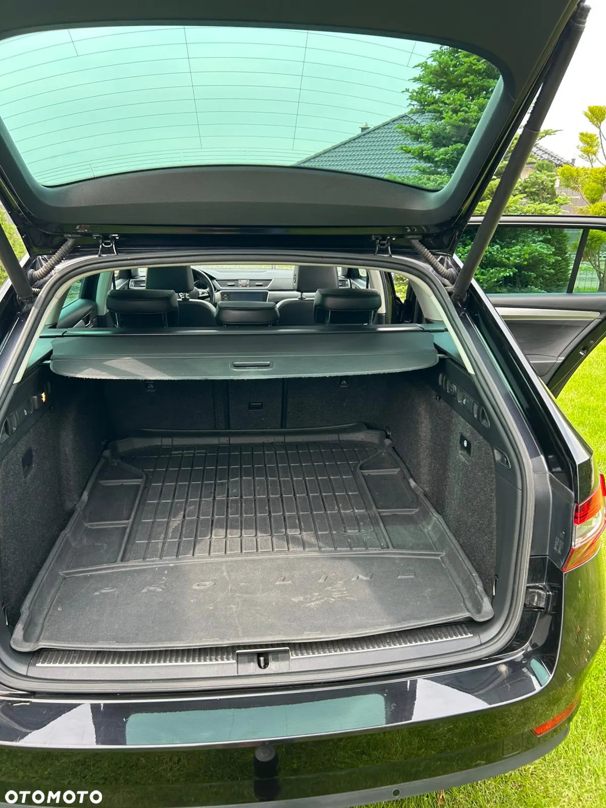Skoda Superb Combi 2.0 TDI Premium Edition - 23