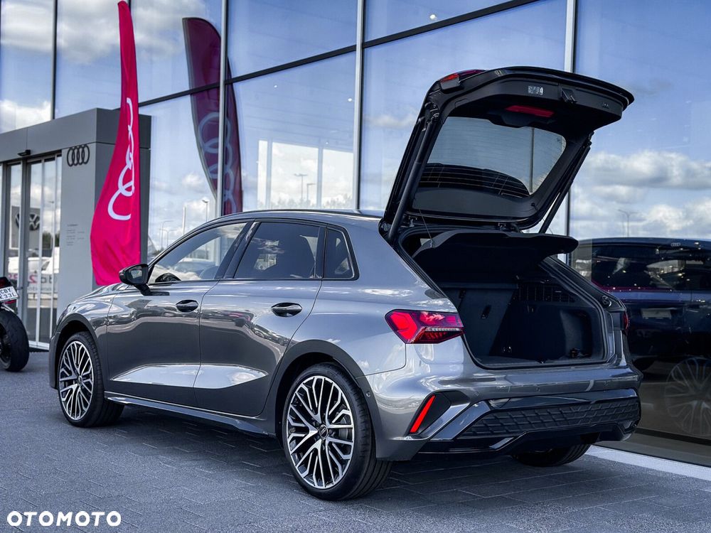 Audi A3 Sportback - 11