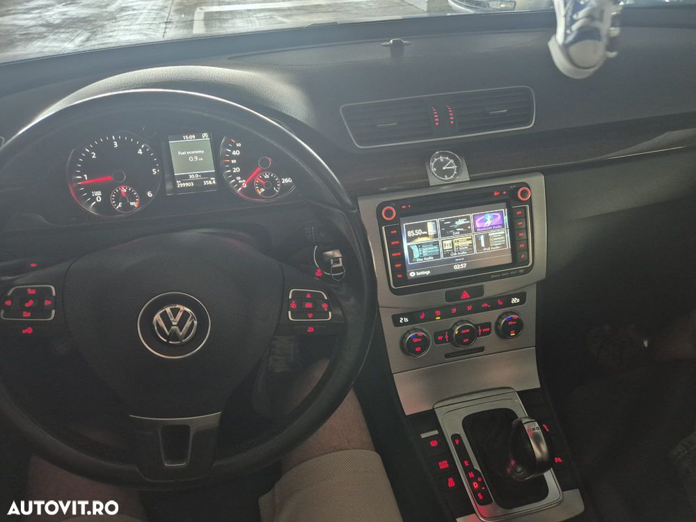 Volkswagen Passat - 10