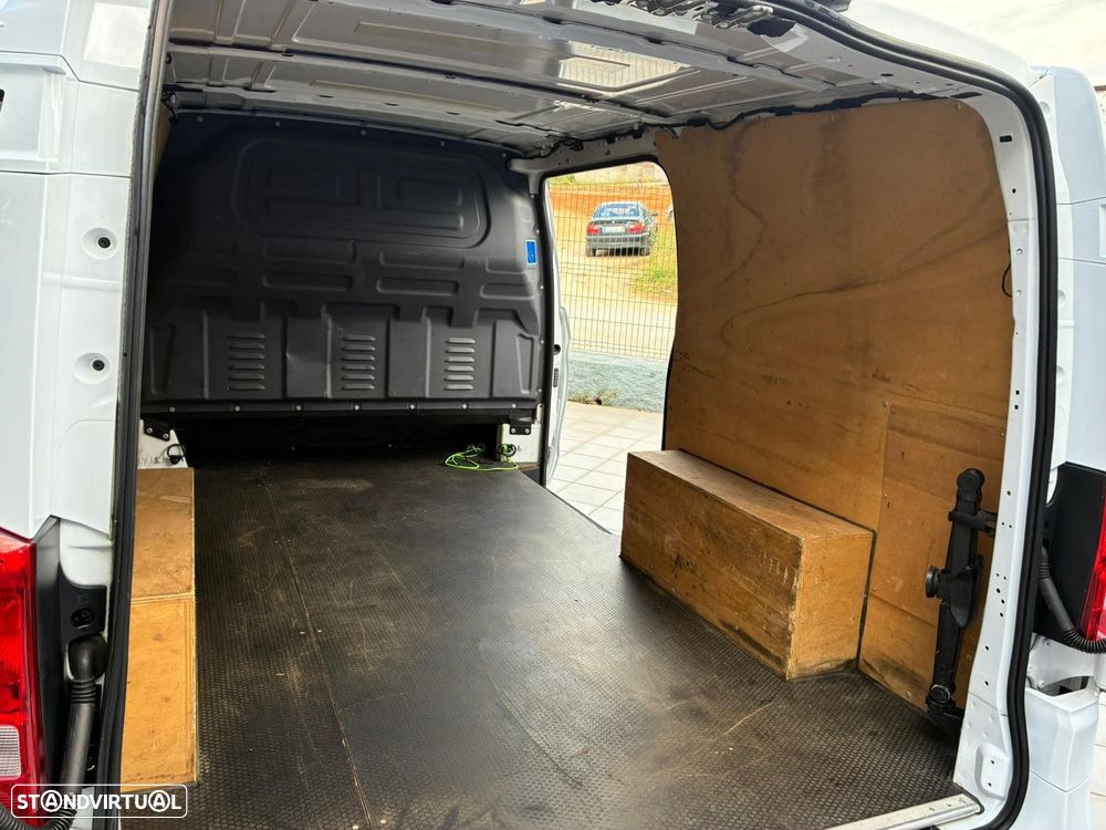 Mercedes-Benz Vito - 21