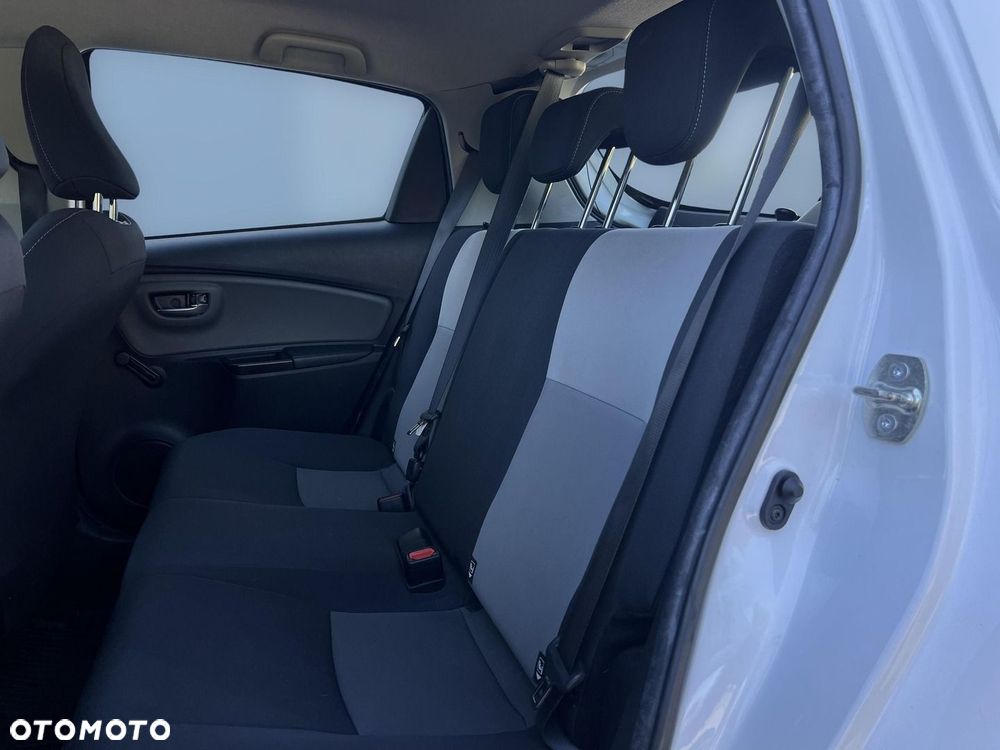 Toyota Yaris - 14