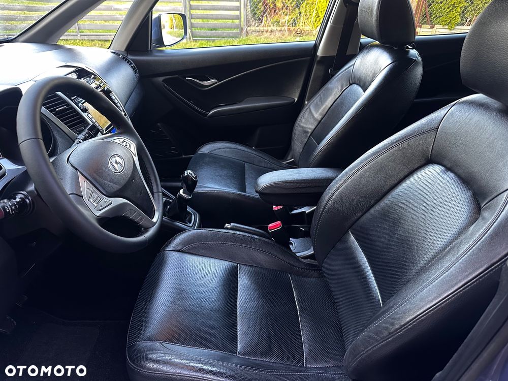 Hyundai ix20 1.4 Premium blue - 27