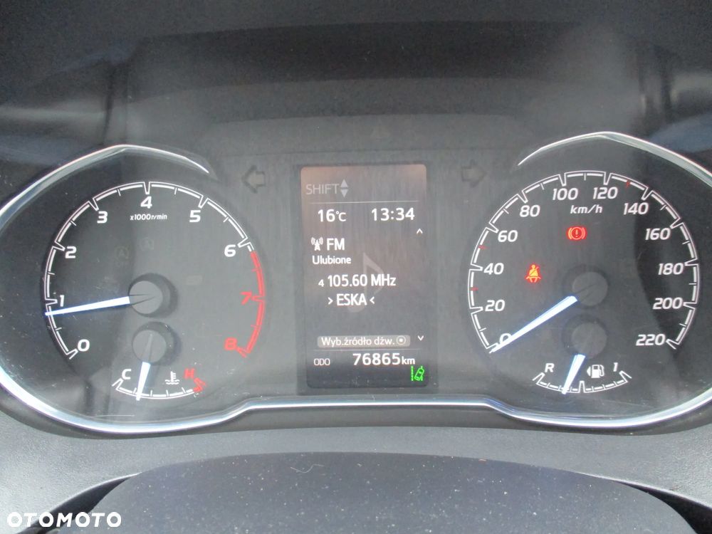 Toyota Yaris - 10