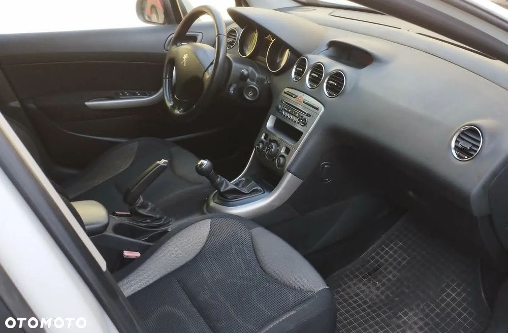 Peugeot 308 1.6 Premium - 7