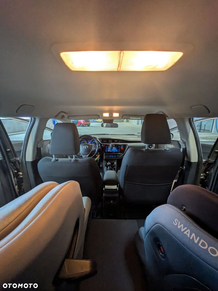 Toyota Auris 1.33 VVT-i Premium - 23