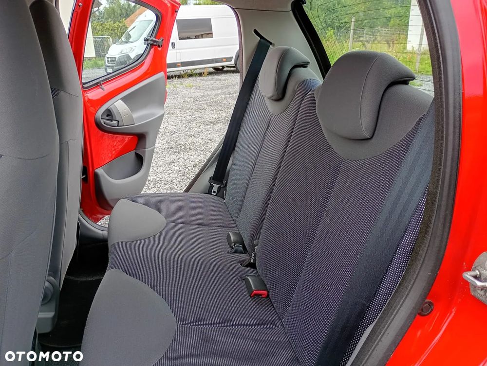Peugeot 107 1.4 HDI Trendy - 10