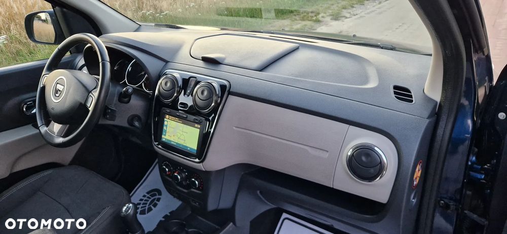 Dacia Lodgy 1.6 SCe Laureate S&S - 23