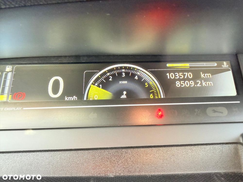 Renault Scenic dCi 110 Xmod Paris - 22