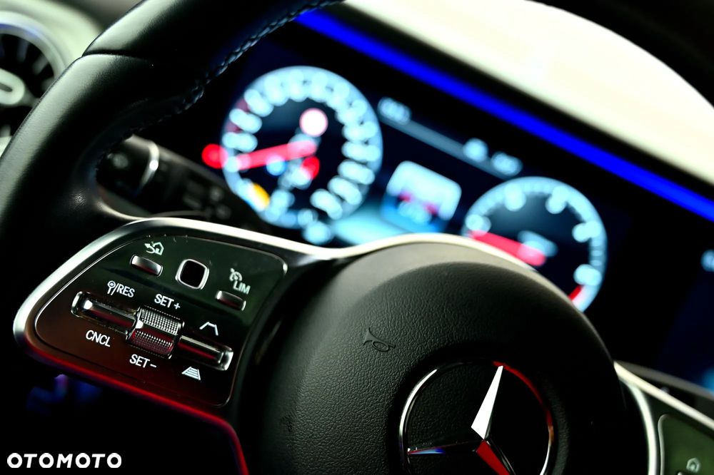 Mercedes-Benz Klasa G 400 d Stronger Than Time Edition - 27