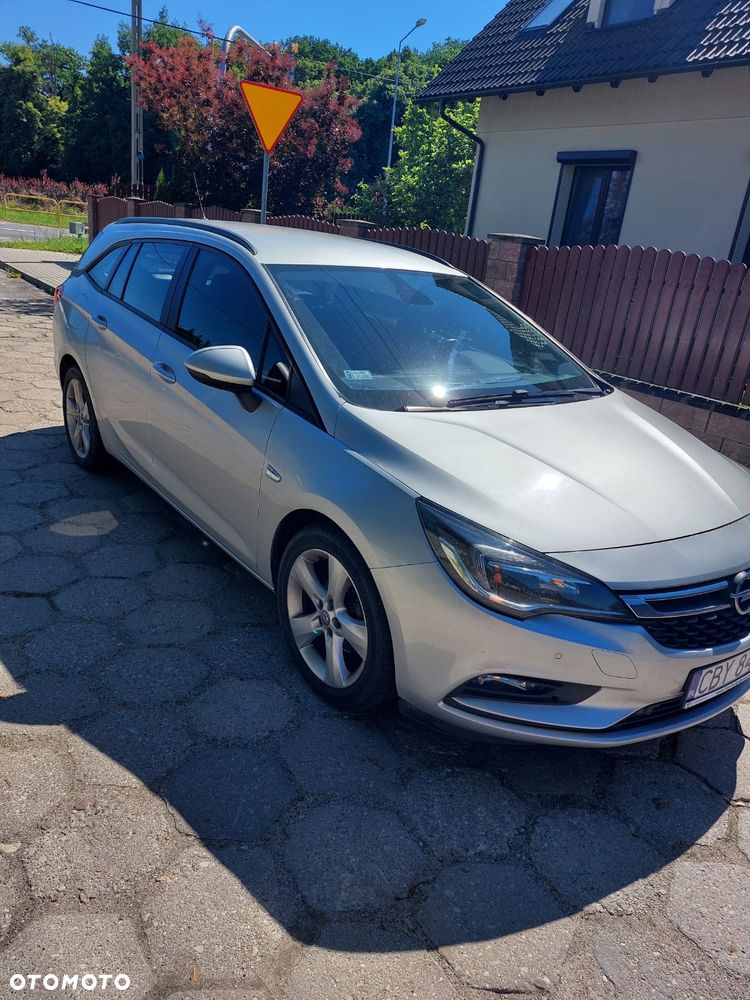 Opel Astra 2018 photo 2