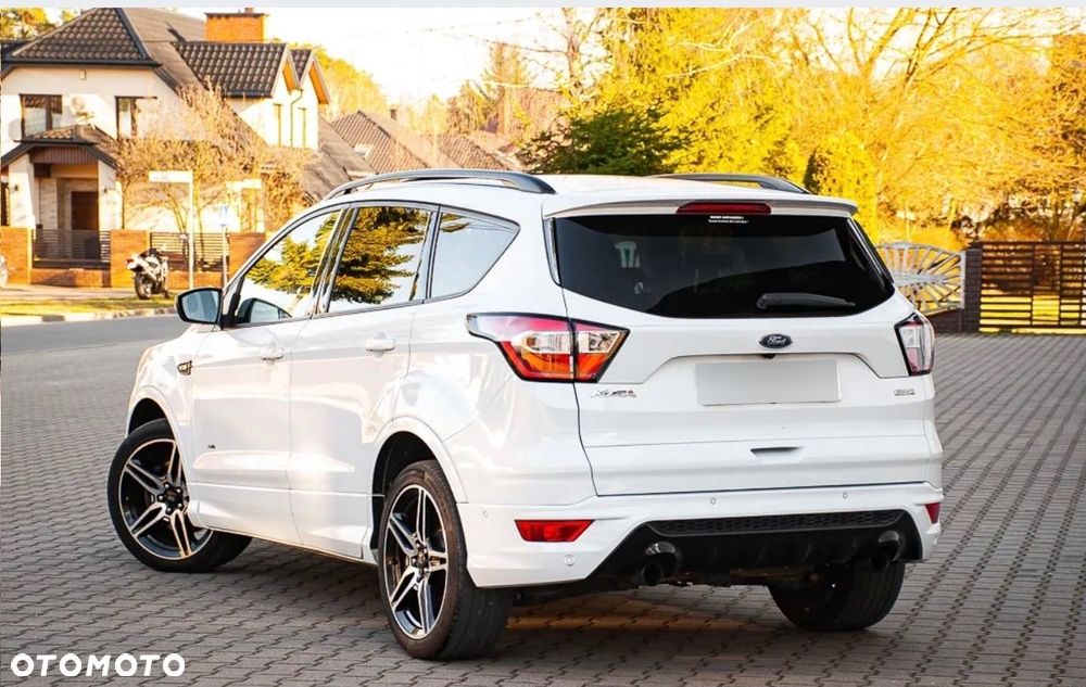 Ford Kuga - 24