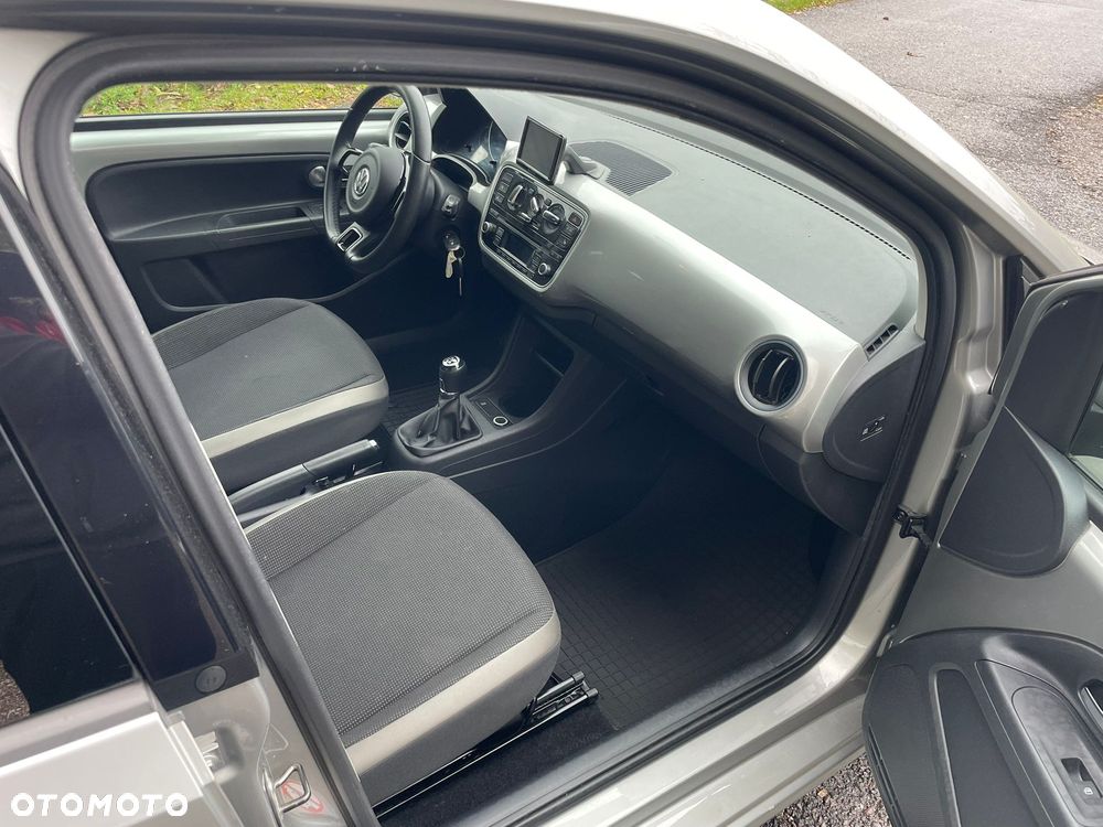 Volkswagen up! - 5