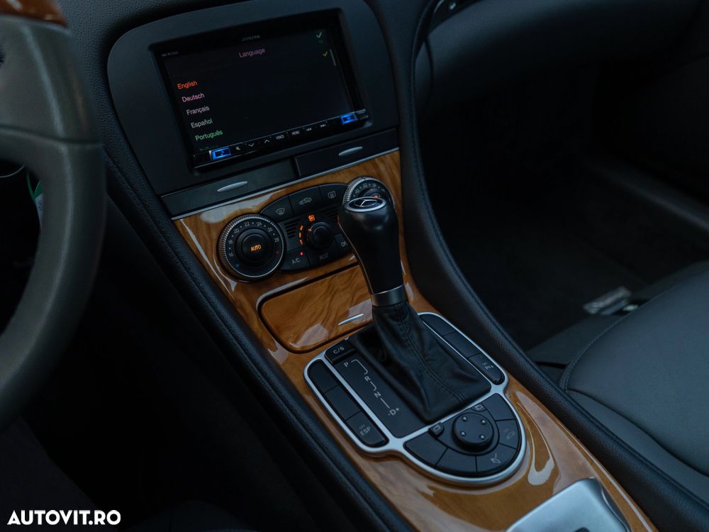 Mercedes-Benz SL 350 Aut - 29