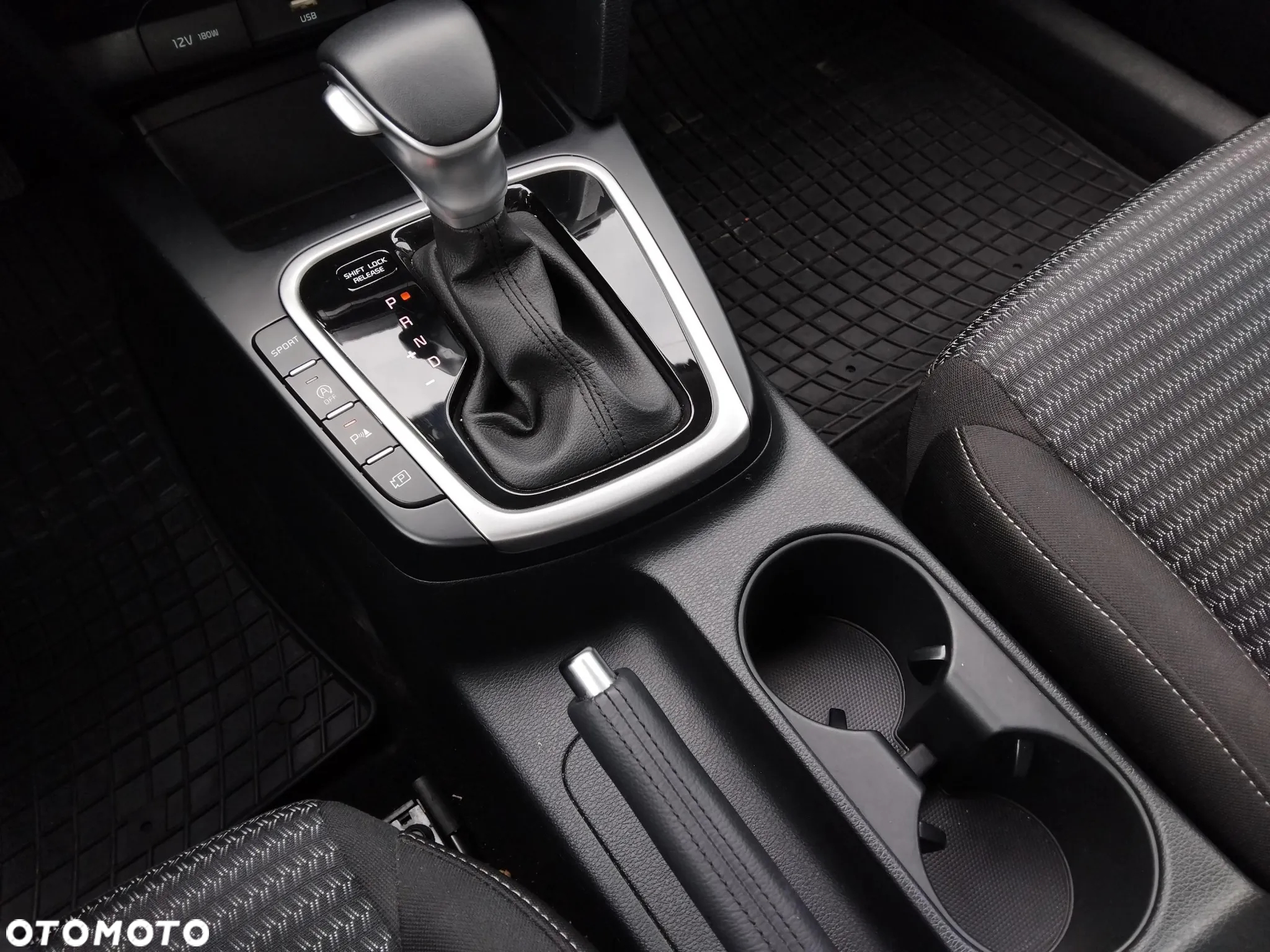 Kia XCeed 1.5 T-GDI M DCT - 16
