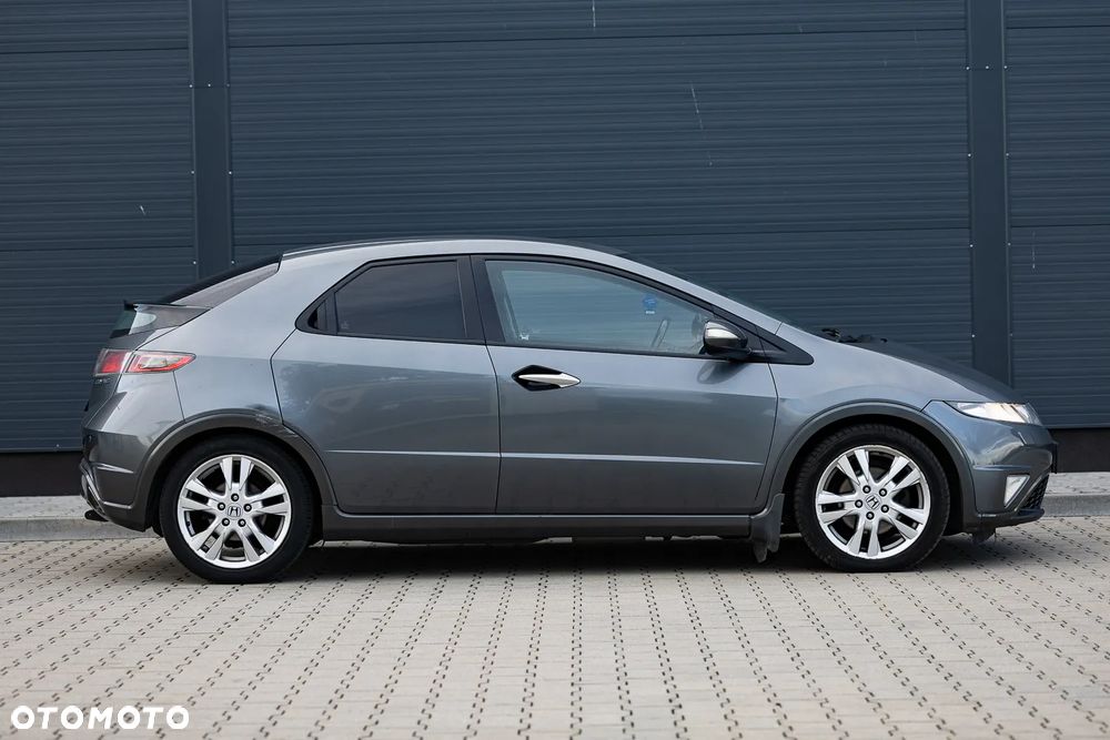 Honda Civic 1.8 Executive - 3