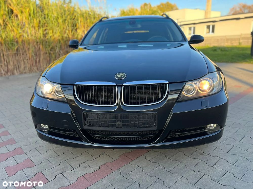 BMW Seria 3 320d DPF Touring - 2