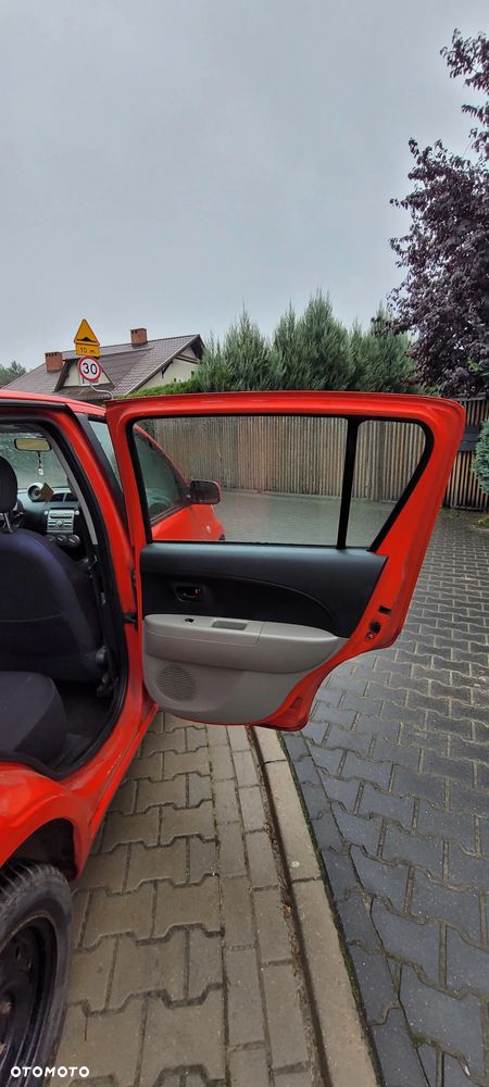 Daihatsu Sirion 1.3 - 25