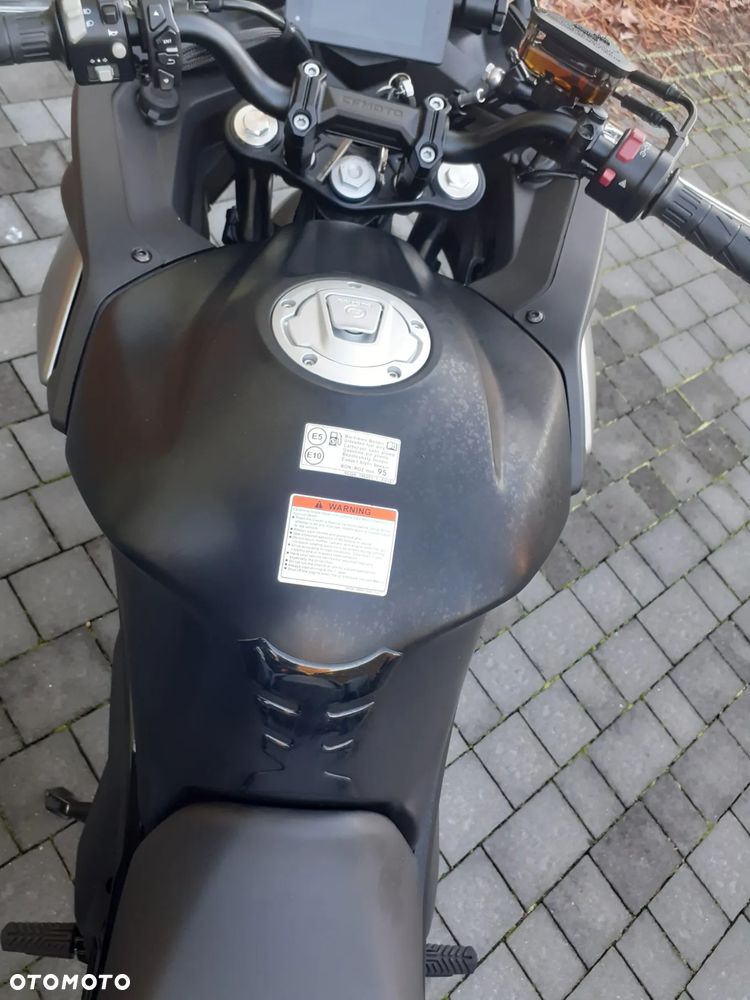 CFMoto 650 MT - 33