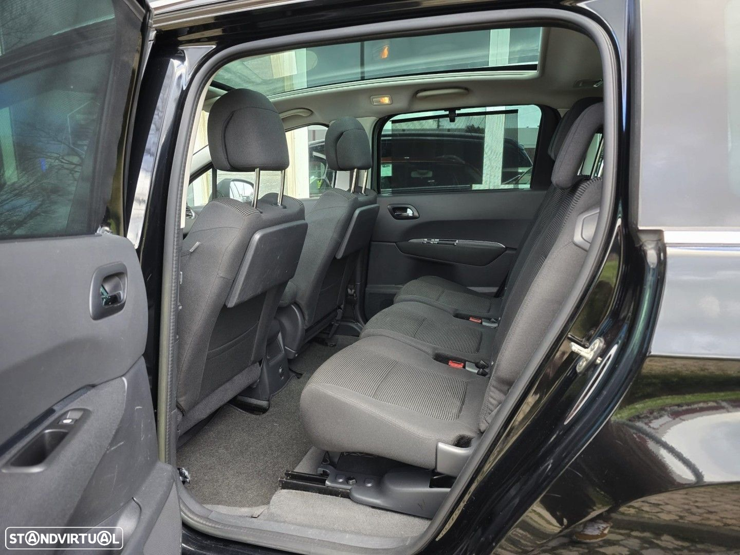 Peugeot 5008 1.6 E-HDi 7L Allure 2-Tronic 113g - 7