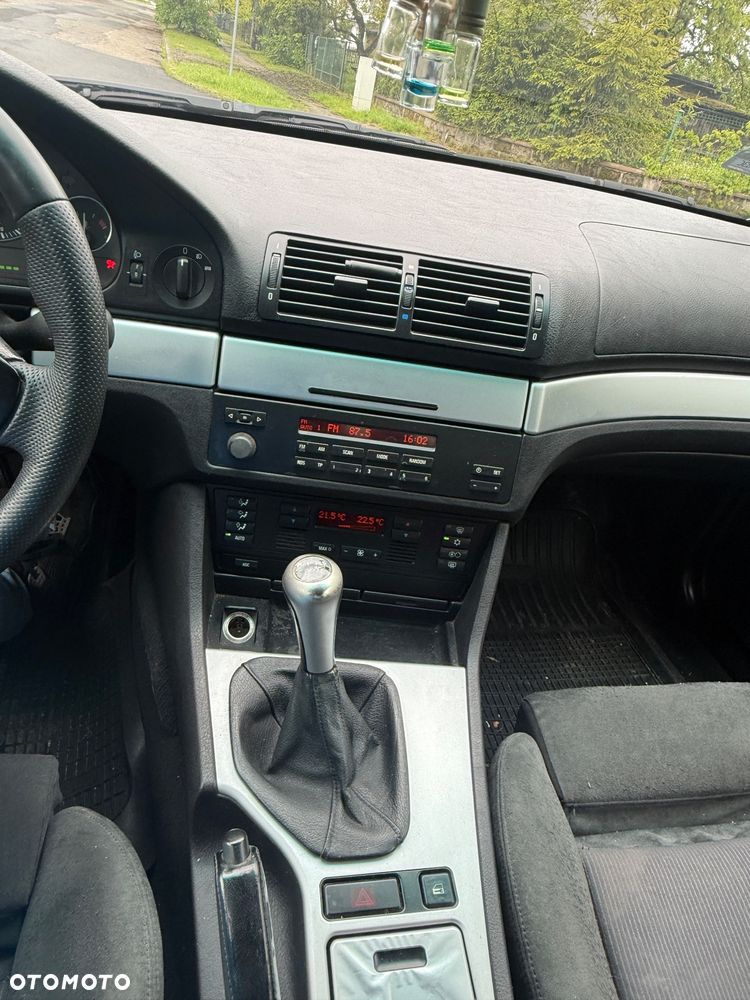 BMW Seria 5 523i - 10