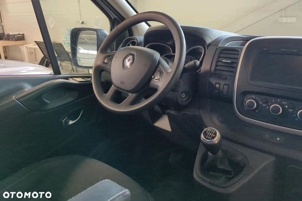 Renault Trafic L2H1 2.0 120 KM - 10