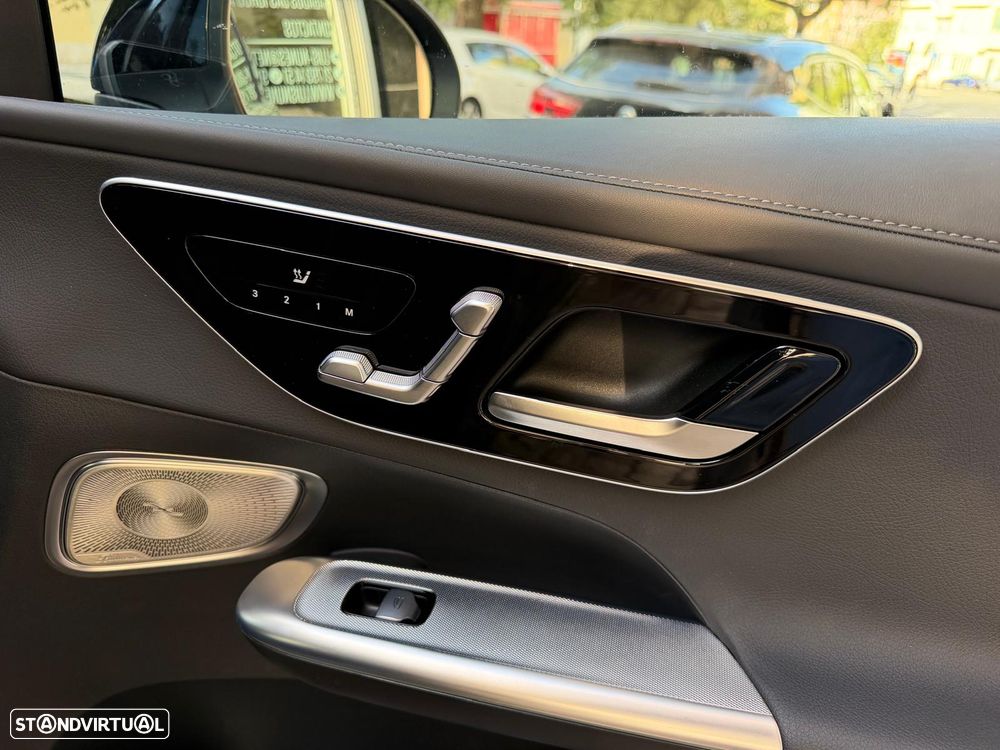 Mercedes-Benz GLC 300 de 4Matic - 25
