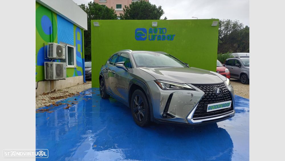 Lexus UX 250h - 2