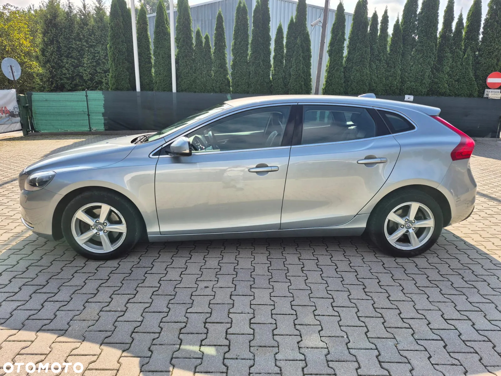 Volvo V40 T3 Summum - 3