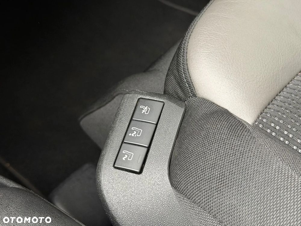 Citroën C4 Grand Picasso e-HDi 115 ETG6 Exclusive - 40