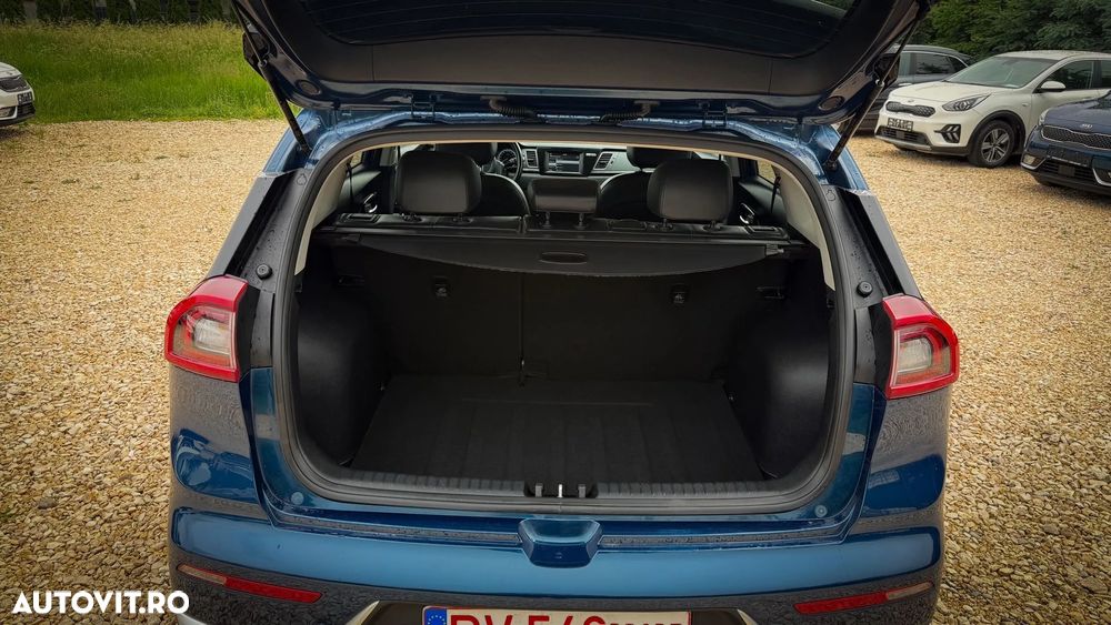 Kia Niro 1.6 GDI 2WD Aut. Vision - 9