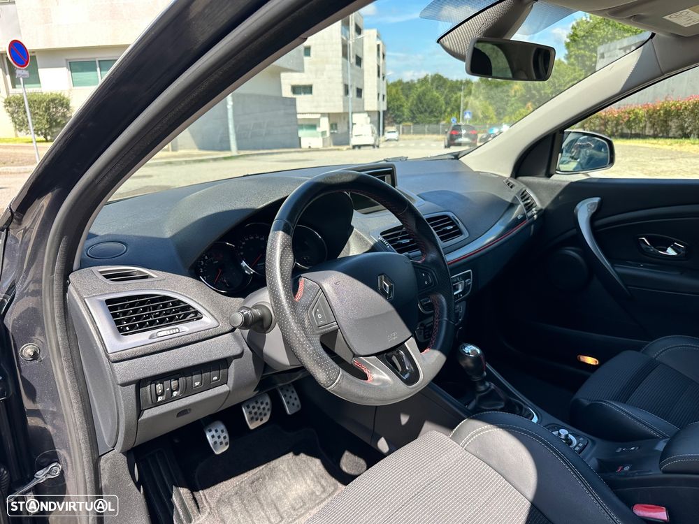 Renault Mégane Sport Tourer 1.5 dCi GT Line SS - 26
