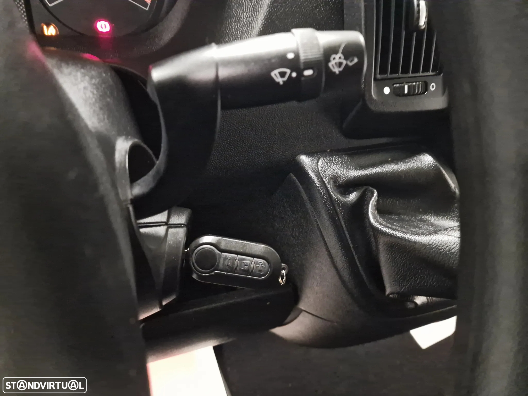 Peugeot BOXER 2.2 BLUEHDi 335 L2H2 Pro GPS CAM. TRASEIRA IVA DEDUTIVEL - 47