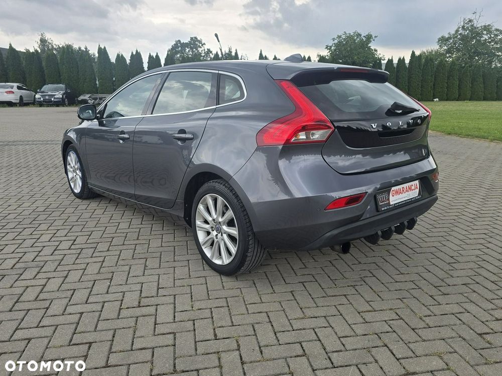 Volvo V40 - 4