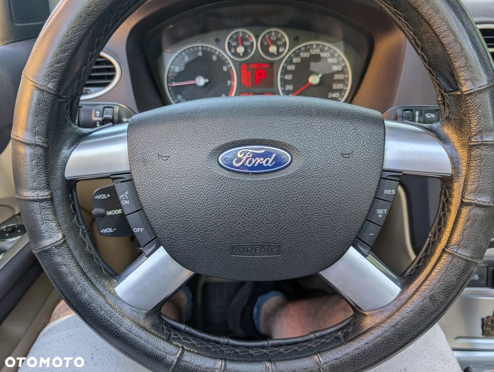 Ford Focus - 24