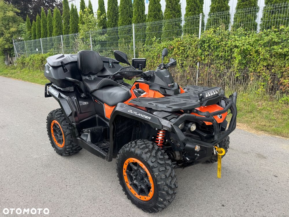 Can-Am Outlander Max - 2