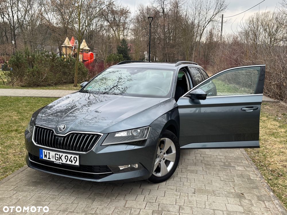Skoda Superb 2.0 TDI DSG Premium Edition - 6