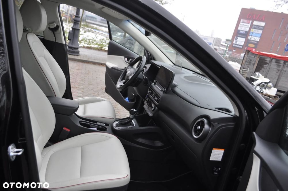 Hyundai Kona 1.6 GDI Hybrid Executive DCT - 33