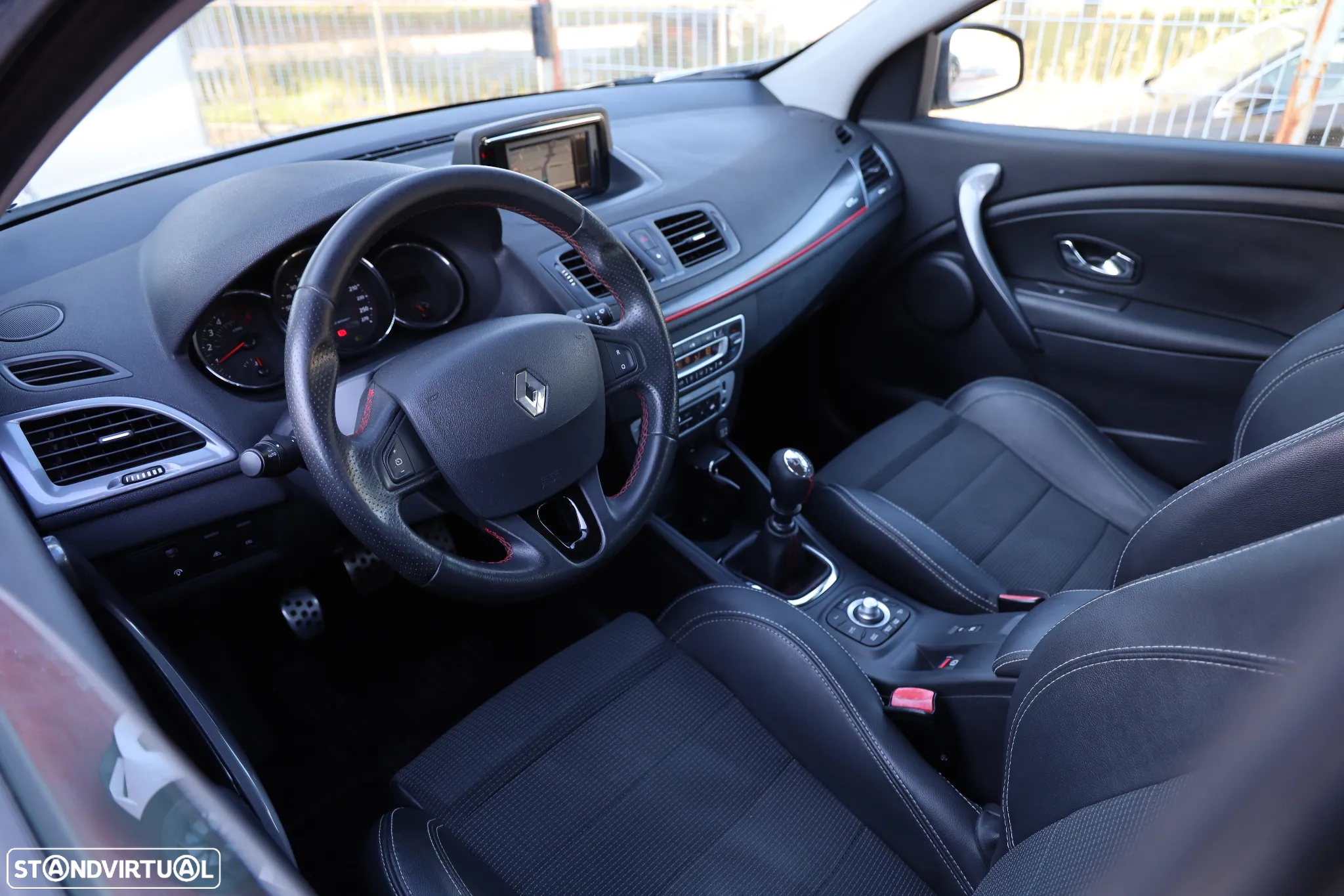Renault Mégane Sport Tourer 1.6 dCi GT Line SS - 31