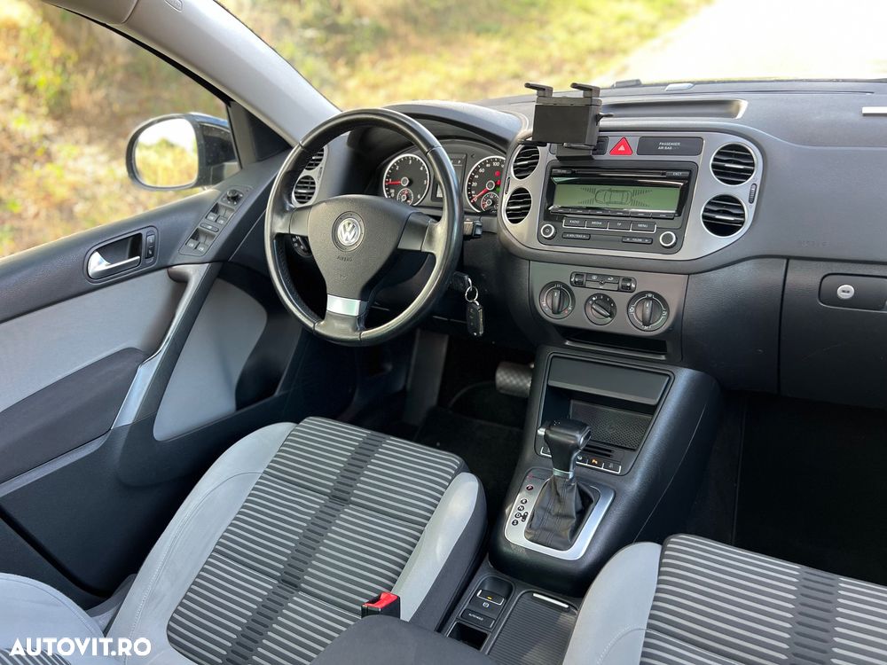 Volkswagen Tiguan 2.0 TDI DPF 4Motion DSG Team - 8