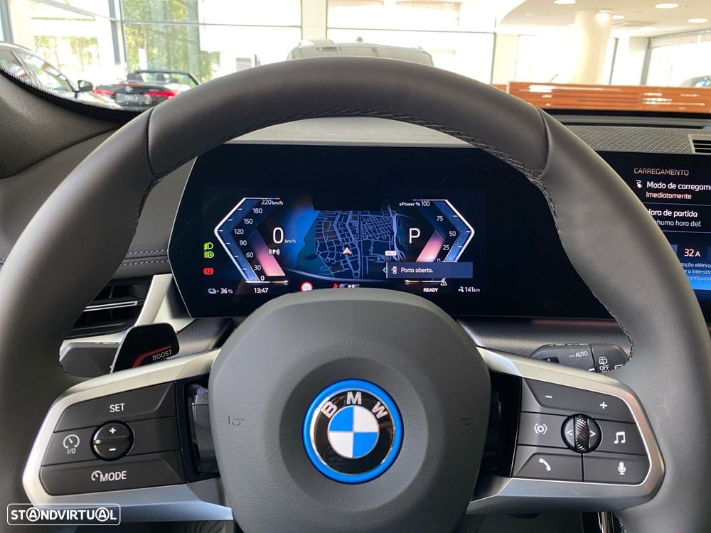 BMW iX1 xDrive30 Pack Desportivo M - 8
